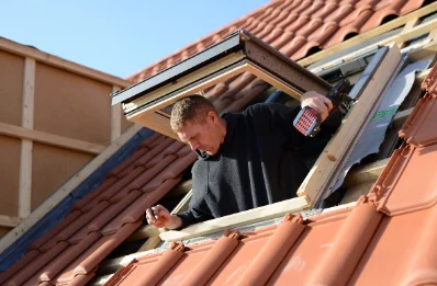 Pose de fenêtres de toit Velux à Branceilles